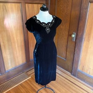 Vintage 50s 1950s Black Velvet Wiggle Dress w/ Pockets, Rhinestones, Studs, M/L
